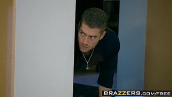 Young And Cute Violet Starr Enjoys Double The Pleasure With Her Brother'S Friend Xander C