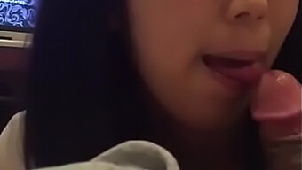 Oral Sex With Asian Beauty