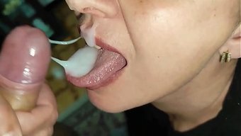 The Man Came Home And Fucked His Wet Mature Stepmom With Cum In Her Mouth.