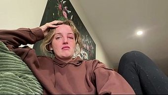 Charlie Forde Talks Dirty With Dredd About Her Amazing And Beautiful Ass