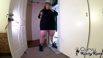 Curvy Chubby Smokes And Pisses In The Closet While Shaking Her Big Ass