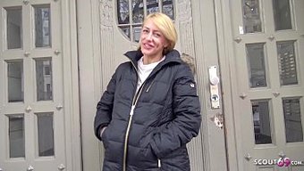 Sandy'S Seductive Encounter On The Streets Of Berlin In A Real Pick Up Street Casting