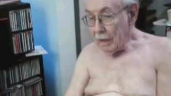 Young Amateur Masturbates In Paul'S Room