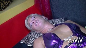 A Natural Threesome With Amateur Lesbians Of All Ages