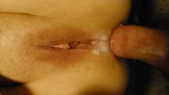 Amateur Milf Gets Her Ass Filled With Hot Cum