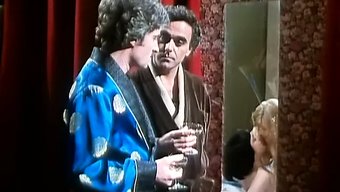 Classic Beauty In Retro Hotel Sex Video