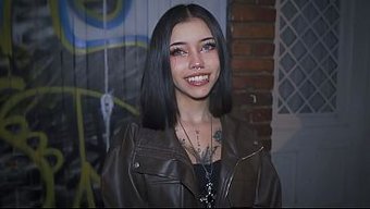 The Guy Fixed His Goth Girl Scarlet Jones, Making Love