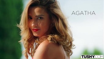 A Girl Was Fucked In Her Ass By A Young Man With Passion On Camera