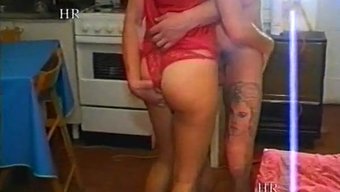 Hairy Italian Housewife Enjoys Solo Play In The 90s