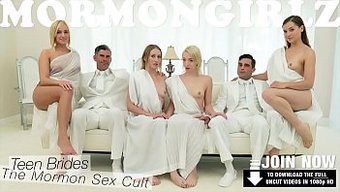 Petite Teen'S Lesbian Foursome With Mormongirlz
