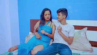 A Juicy Desi Milf Gets Her Pussy Eaten By Her Ex On Cam