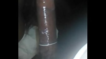 Ebony Beauty Gives Deepthroating Facial
