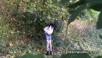 Bold Women Urinate In Public And Are Spotted