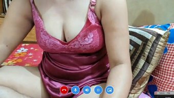 Indian Mature Webcam Performer With Big Natural Tits