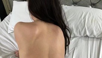 Accidental Cumshots With Big Natural Tits And Ass Slams With Catherine Grey