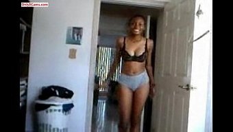 Young Black Teen'S Naughty Show On Webcam