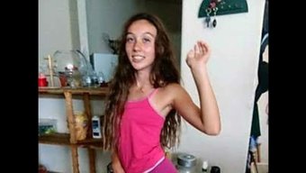 More Than 100 Pictures Of A Girl'S Body Combined By Her Boyfriend